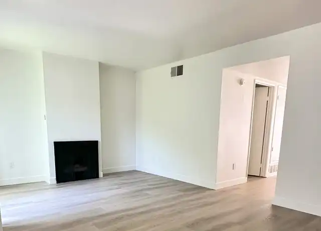 Property at 10125 De Soto Ave #37, Chatsworth, CA, 91311, 3 beds, 2.5 baths, [object Object]