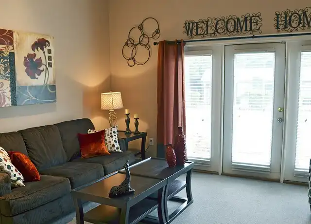 Property at Overlook Gardens Apartments - 1400 Gray Hwy, Macon, GA, 31211, 2 beds, 2 baths, [object Object]