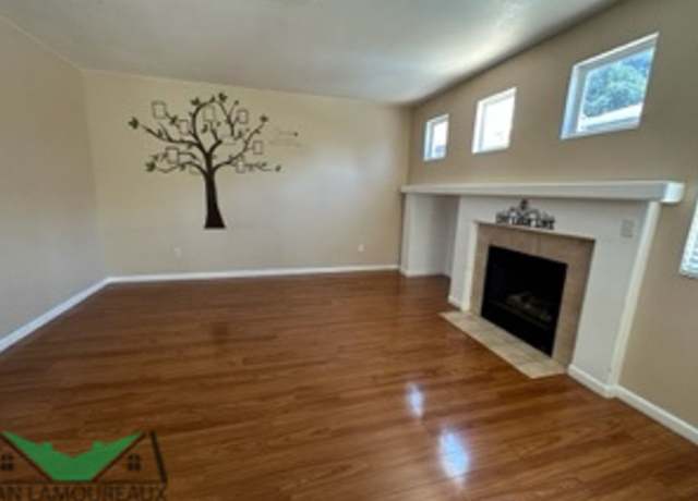Photo of 697 Bourn Dr, Woodland, CA 95776
