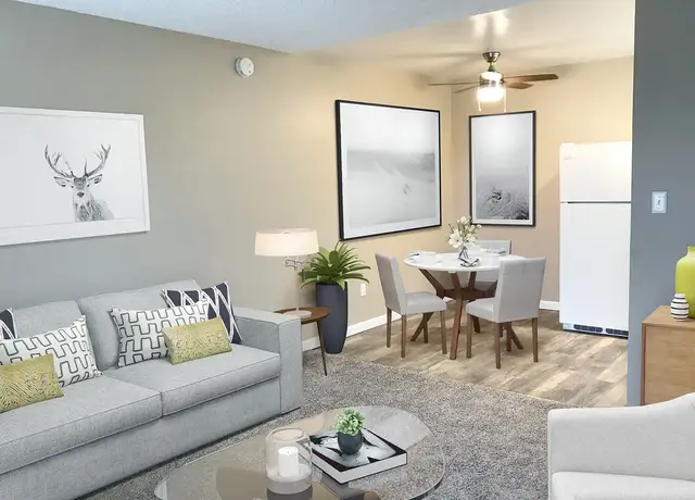 Photo of 59 W Lincoln Ave, Woodland, CA 95695