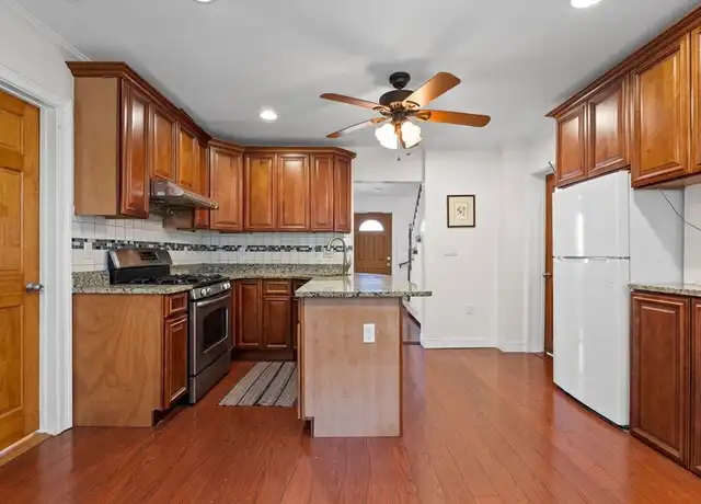 Property at 40 Alden Pl Unit A, West Newton, MA, 02465, 4 beds, 2 baths, [object Object]