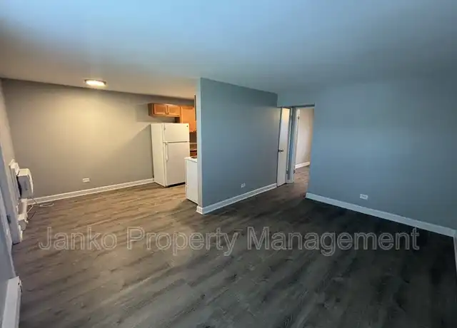 Property at 2113 119th St Unit 5, Chicago, IL, 60643, 1 bed, 1 bath, [object Object]