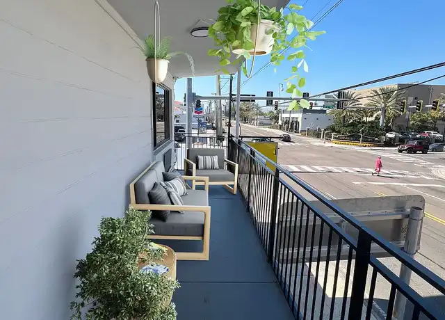 Property at NuMi Living Tampa - 830 W Kennedy Blvd, Tampa, FL, 33606, 0-2 beds, 1 bath, [object Object]