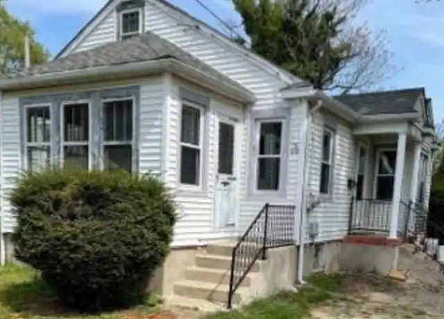 Property at 18 Main St, Pennsville, NJ, 08070, 2 beds, 1 bath, [object Object]
