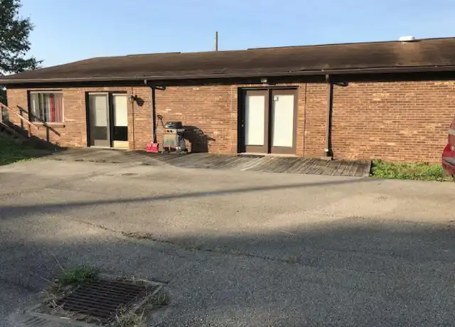 Property at 303 Seneca Ln, Evans City, PA, 16033, 1 bed, 1 bath, [object Object]