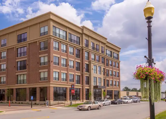 Property at Mezz 42 - 881 3rd Ave SW, Carmel, IN, 46032, 1 bed, 1 bath, [object Object]