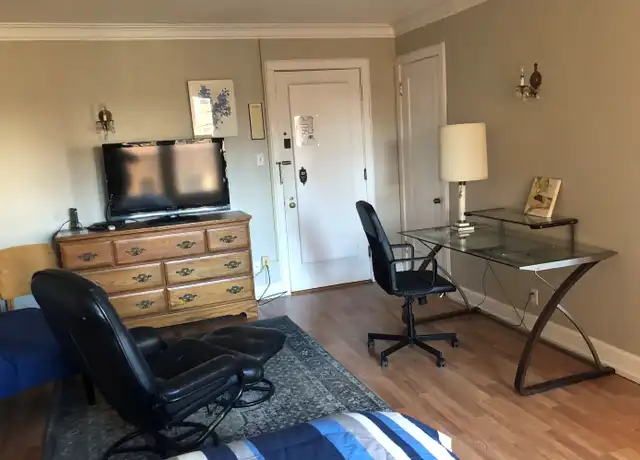 Property at 1028 E Juneau Ave, Milwaukee, WI, 53202, 1 bed, 1 bath, [object Object]