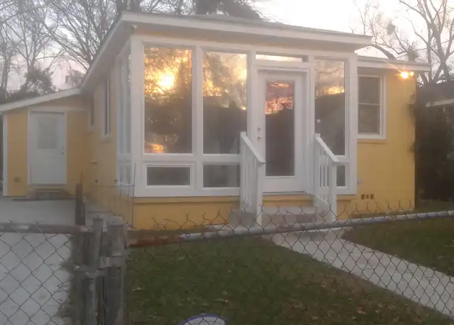 Property at 958 Battery Ave, Charleston, SC, 29407, 2 beds, 1 bath, [object Object]