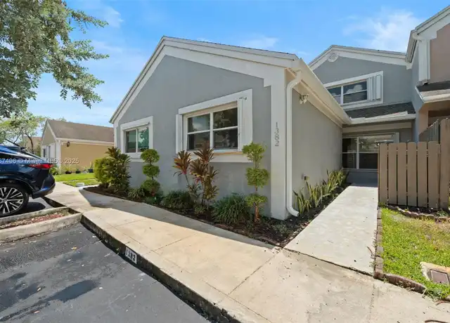 Property at 1382 NW 123rd Ave, Pembroke Pines, FL, 33026, 3 beds, 3 baths, [object Object]