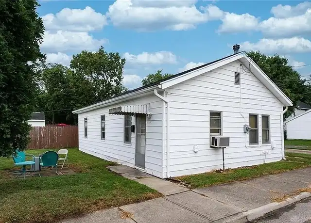 Property at 102 1/2 Home Ave, West Carrollton, OH, 45449, 2 beds, 1 bath, [object Object]