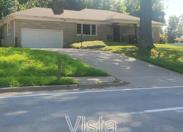 Property at 7601 Shepherdsville Rd, Louisville, KY, 40219, 3 beds, 2 baths, [object Object]