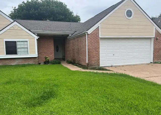Property at 111 Kings Ct, Stafford, TX, 77477, 3 beds, 2 baths, [object Object]