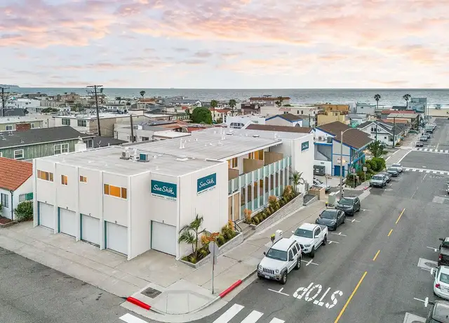 Photo of 150 10th St, Hermosa Beach, CA 90254