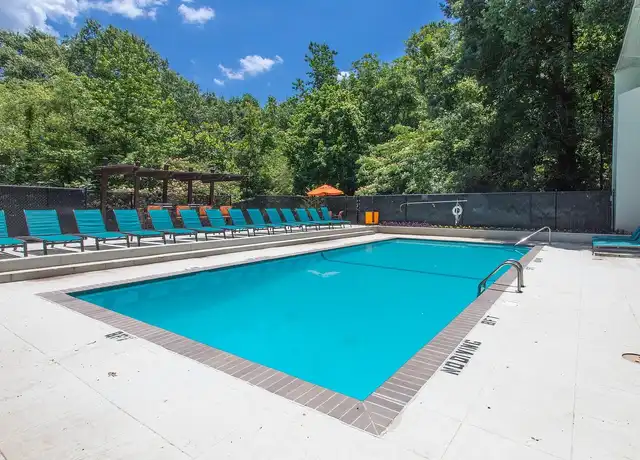 Property at The Oaks - 175 Woodlake Pl, Athens, GA, 30605, 2 beds, 1.5-2 baths, [object Object]