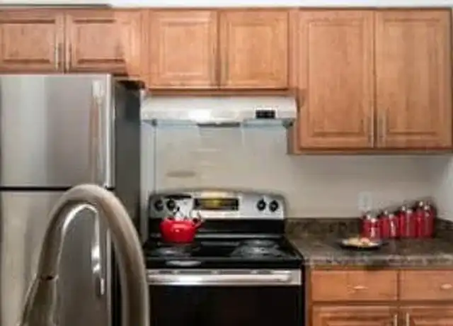 Property at The Oaks - 175 Woodlake Pl, Athens, GA, 30605, 1 bed, 1 bath, [object Object]