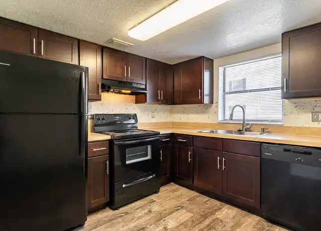 Property at Melrose on the Bay Apartment Homes - 16321 Bolesta Rd, Clearwater, FL, 33760, 1 bed, 1 bath, [object Object]