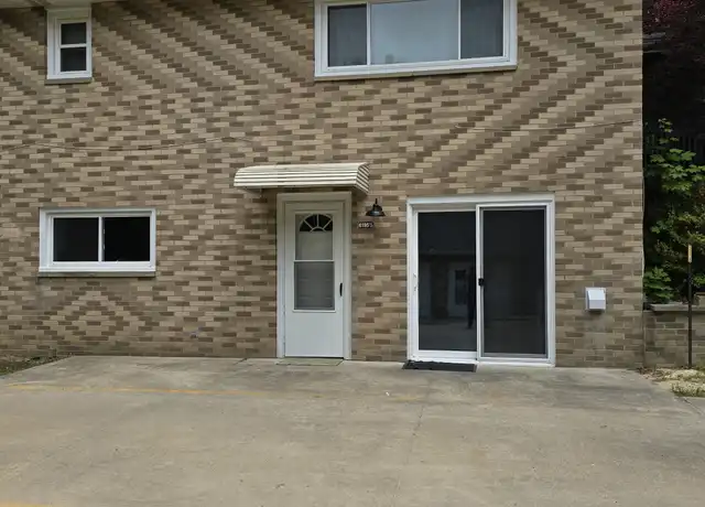 Property at 6195 Washington ST, Kent, OH, 44240, 2 beds, 1 bath, [object Object]