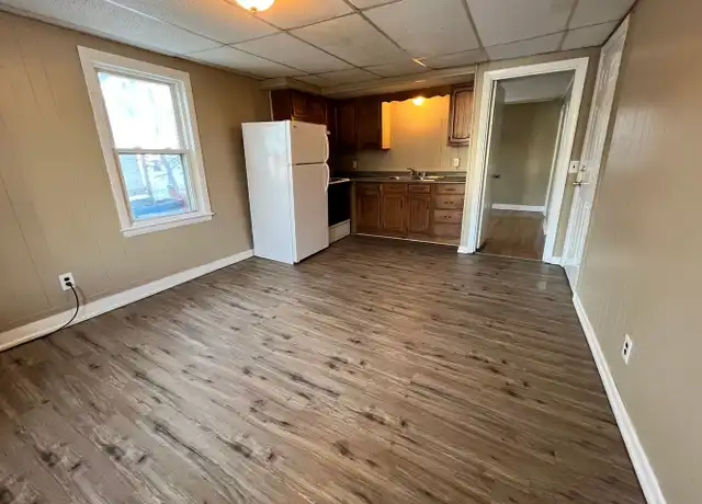 Property at 16 Western Ave Apt 2, Waterville, ME, 04901, 1 bed, 1 bath, [object Object]