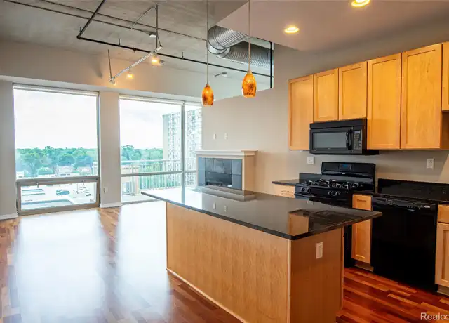 Property at 350 N Main St #618, Royal Oak, MI, 48067, 2 beds, 2 baths, [object Object]