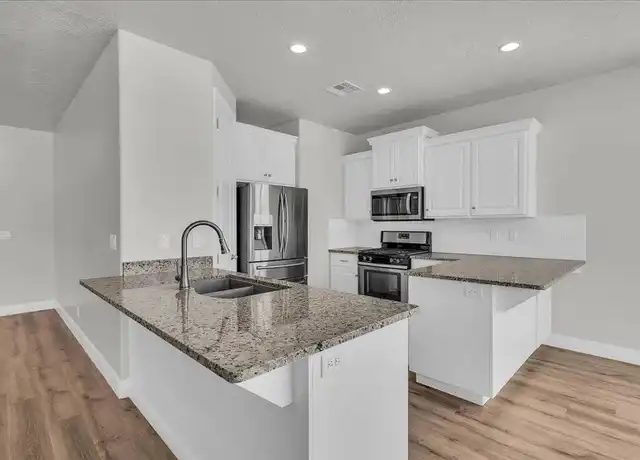 Property at 424 N Highland Pkwy, Washington, UT, 84780, 3 beds, 2 baths, [object Object]