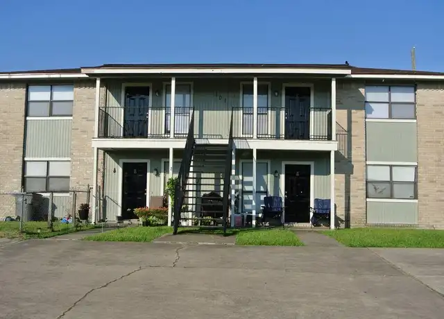 Property at 101 Milann St, Victoria, TX, 77901, 2 beds, 1.5 baths, [object Object]