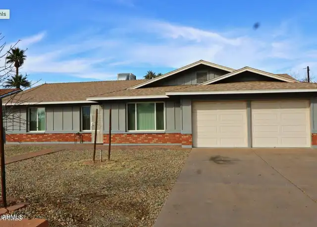 Property at 1626 W Northern Ave, Phoenix, AZ, 85021, 4 beds, 2 baths, [object Object]