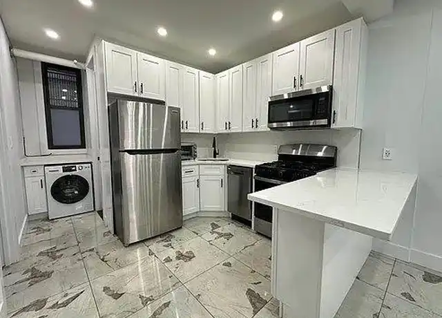 Property at 662 W 184th St, New York, NY, 10033, 3 beds, 1 bath, [object Object]