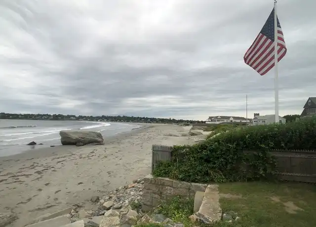 Property at 130 Purgatory Rd #4, Middletown, RI, 02842, 1 bed, 1 bath, [object Object]