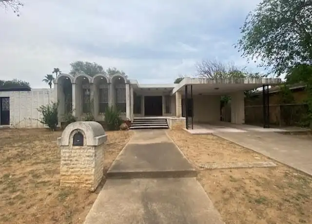 Property at 2010 Guerrero St, Laredo, TX, 78043, 3 beds, 2 baths, [object Object]