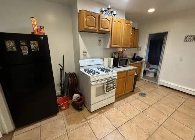 Property at 29 Westervelt Pl Unit 3, Jersey City, NJ, 07304, 2 beds, 1 bath, [object Object]