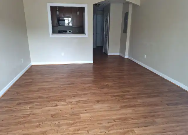 Property at 5215 Center St #4, Williamsburg, VA, 23188, 1 bed, 1 bath, [object Object]