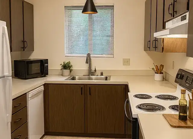 Property at Barclay Apartments, LLC - 4745 16th Ave NE, Seattle, WA, 98105, 1-2 bed, 1-1.5 bath, [object Object]