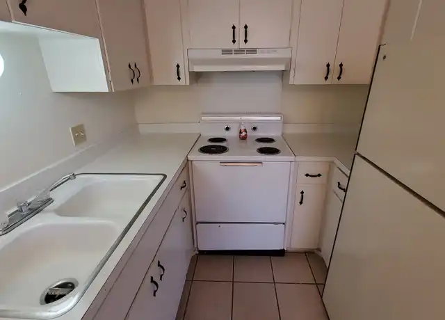 Property at 31 6th Ave Unit 31, Canyon, TX, 79015, 1 bed, 1 bath, [object Object]