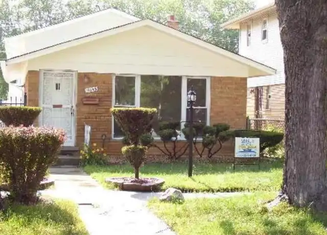 Property at 11658 S Carpenter St, Chicago, IL, 60643, 3 beds, 1.5 baths, [object Object]