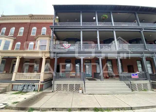 Property at 1042 W Market St, York, PA, 17404, 2 beds, 1 bath, [object Object]