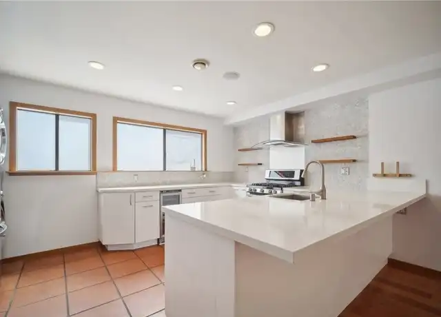 Property at 12711 Mitchell Ave, Los Angeles, CA, 90066, 2 beds, 2.5 baths, [object Object]