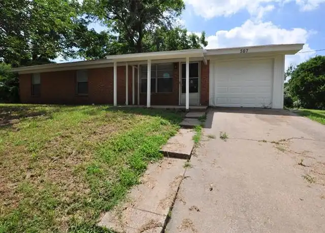 Property at 507 N Merrimac St, Weatherford, TX, 76086, 3 beds, 1 bath, [object Object]