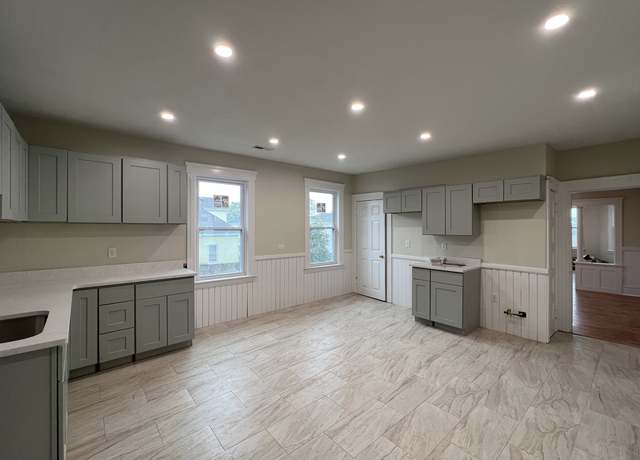 Photo of 20 Wall St Unit 3, Worcester, MA 01604