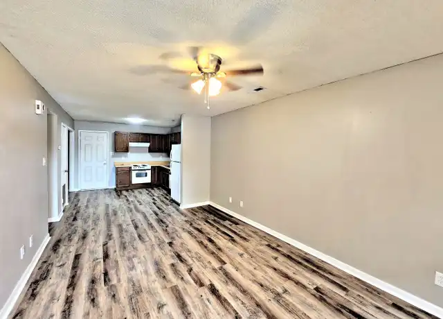 Property at 2313 8th St SE Unit 2313-1, Decatur, AL, 35601, 2 beds, 1 bath, [object Object]
