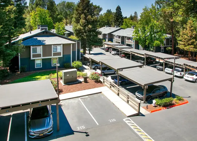 Photo of 142 Fig Tree Ln, Martinez, CA 94553
