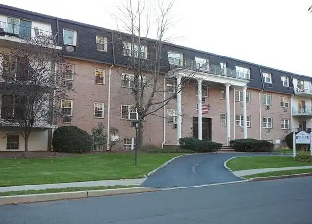 Property at 550 Fairview Ave Unit 105, Westwood, NJ, 07675, 2 beds, 1 bath, [object Object]