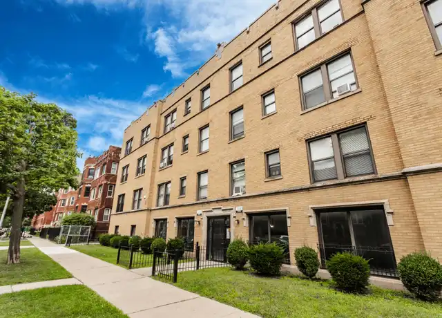 Property at 6959 S Paxton Ave Unit 6959-2A, Chicago, IL, 60649, 4 beds, 2 baths, [object Object]