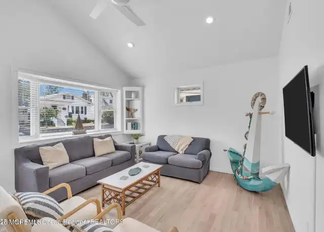 Property at 638 Redmond Ave, Belmar, NJ, 07719, 2 beds, 1.5 baths, [object Object]