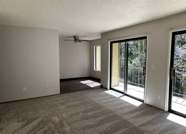 Property at 2700-2728 SW Beaverton Hillsdale Hwy Unit 2708, Portland, OR, 97239, 2 beds, 2 baths, [object Object]