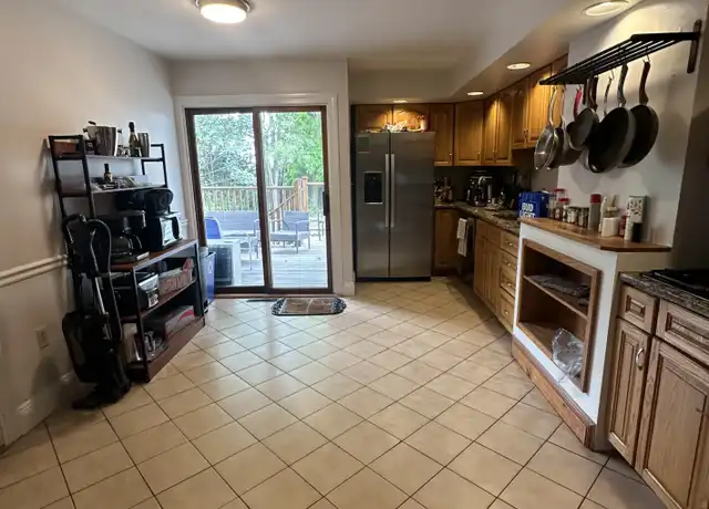 Property at 728 E 5th St Unit 1, Boston, MA, 02127, 5 beds, 2 baths, [object Object]