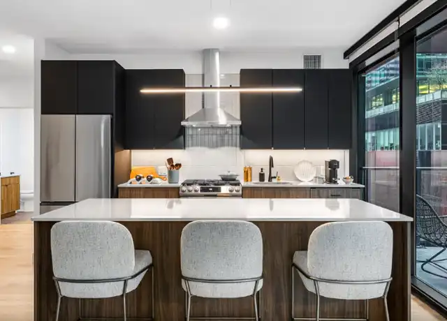 Property at 200 E Grand Ave, Chicago, IL, 60611, 1 bed, 1 bath, [object Object]