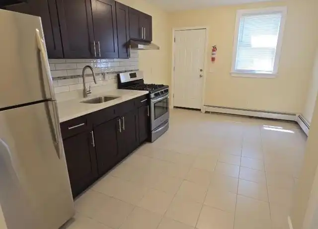 Property at 350 13th Ave, Newark, NJ, 07103, 3 beds, 1 bath, [object Object]