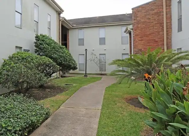 Property at 2929 Crossview Dr Unit c3, Houston, TX, 77063, 2 beds, 2 baths, [object Object]