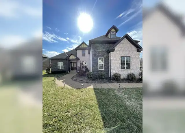 Property at 2006 Eagle View Rd, Hendersonville, TN, 37075, 4 beds, 3 baths, [object Object]