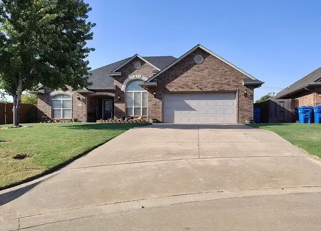 Property at 810 Caribou Cir, Enid, OK, 73703, 4 beds, 2 baths, [object Object]